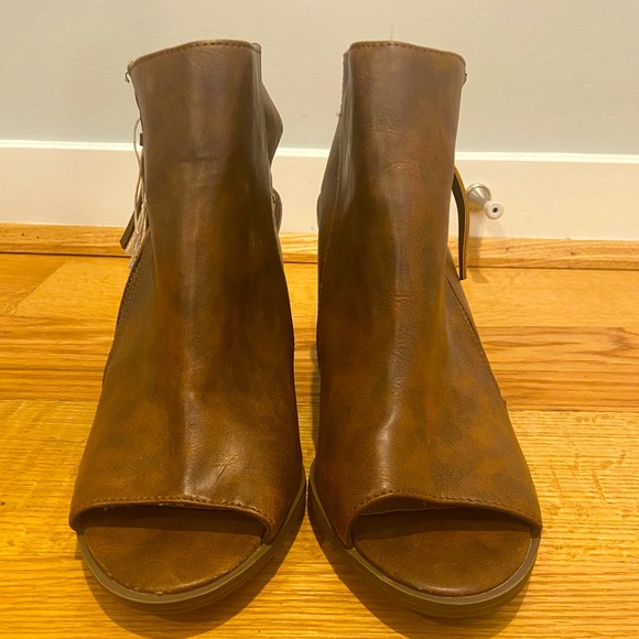 Brash Shoes - | Peep Toe | | Open Heel | | Size 11 |